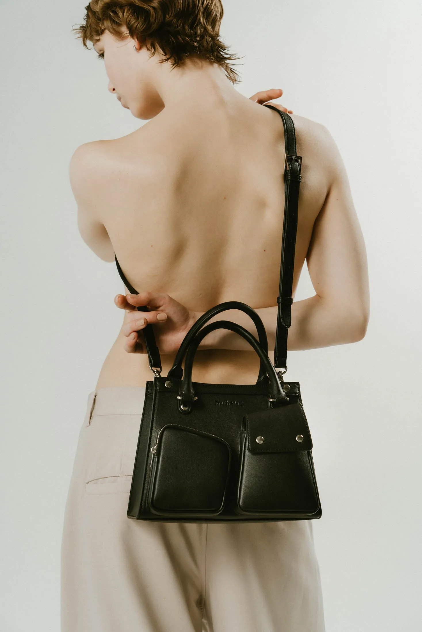 -On sale April 25th 21:00-  multi pocket hand bag/2color