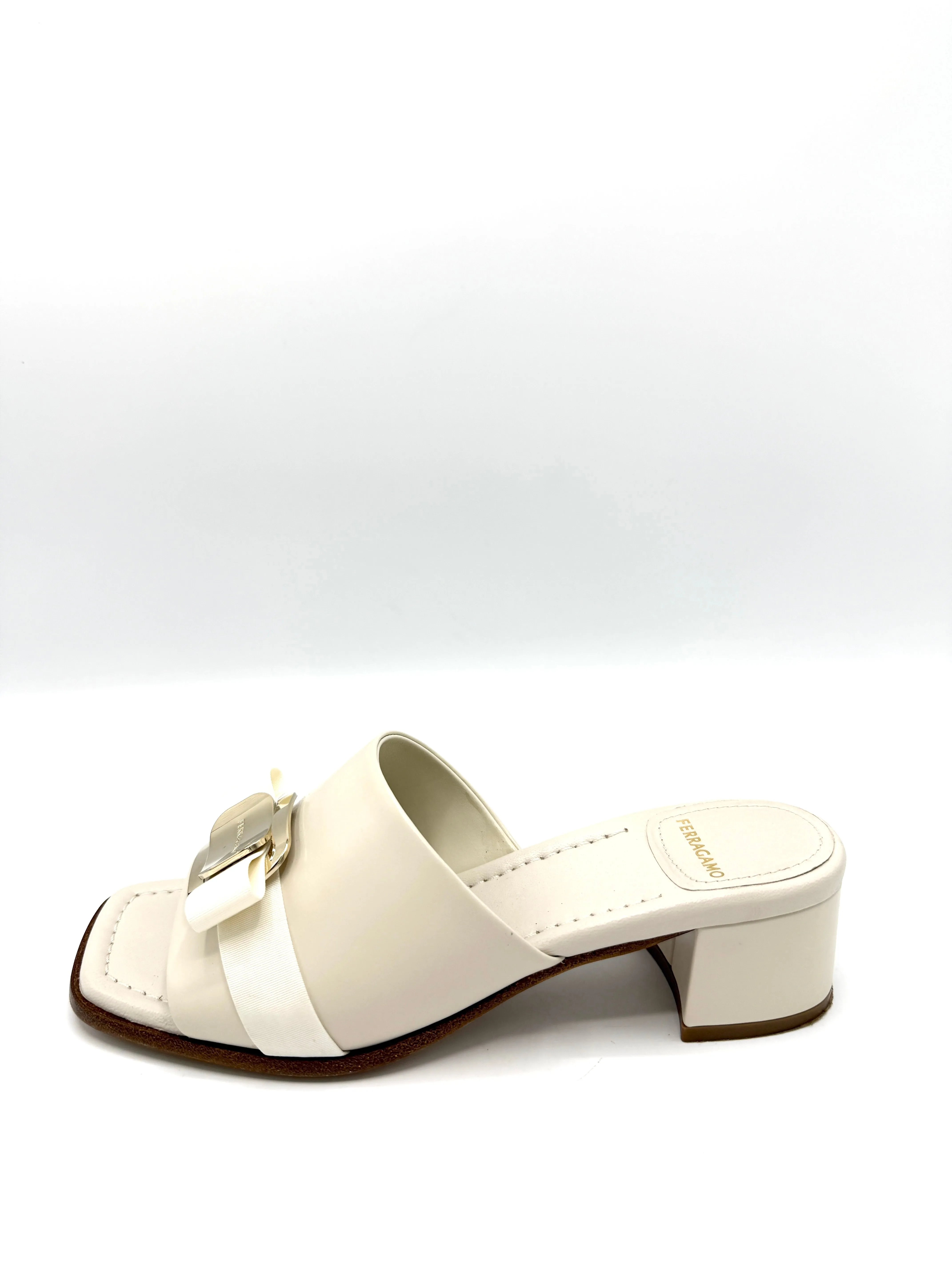 Ivory GHW Bowtie Wedge Sandals Sz 6.5